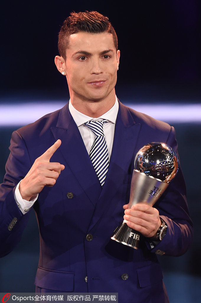 佩杜拉：虽然莫拉塔赛季至今13场0进球，但科莫依然信任他