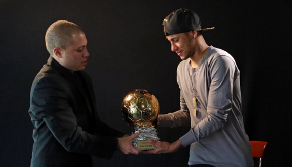 汉堡主帅：奥格斯堡的防守很严密，球队每周比赛都在进步（汉堡主帅：奥格斯堡防线稳健，球队每周都在提升）