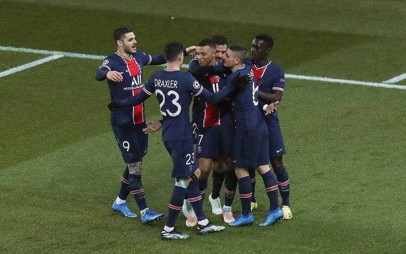 媒体面前情绪爆发，萨拉赫与利物浦会否重走C罗与曼联老路？（镜头前情绪失控，萨拉赫与利物浦会重演C罗与曼联的结局吗？）