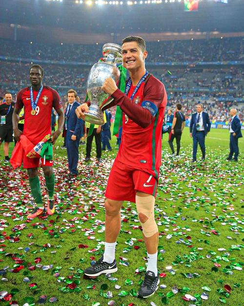 塞尔：朗格莱恢复部分合练，略伦特、巴埃纳、希门尼斯仍缺席（塞尔：朗格莱已参与部分合练，略伦特、巴埃纳、希门尼斯继续缺阵）