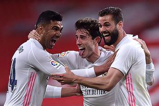 自称海牛翻译的用户：海牛不欠兰克尔-泽工资，还给他预支钱（自称海牛翻译者：海牛未欠兰克尔-泽薪资，并已预支款项）