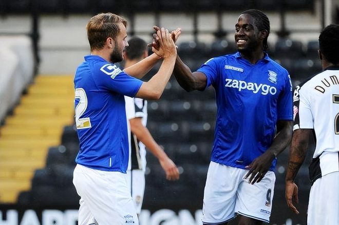 卡拉格”内涵“萨拉赫训练照：从未像今晚这样渴望利物浦赢球（卡拉格调侃萨拉赫训练照：从未像今晚这样盼望利物浦获胜）