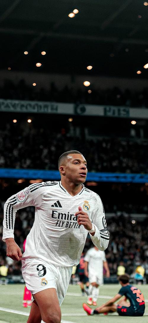 共10队未进入第一批债务清偿俱乐部名单，中超国安等3队在列（10队无缘首批债务清偿名单，其中含中超国安等3队）