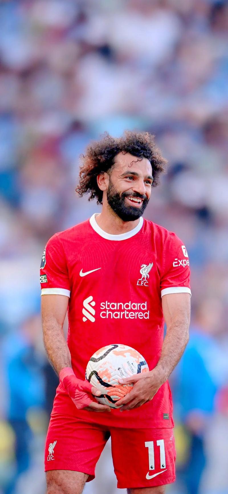 消息人士称，利物浦已开启谈判，有意以5000万英镑签下德甲顶级球员之一。（传利物浦启动谈判，拟斥资5000万英镑签下德甲顶级球星之一）