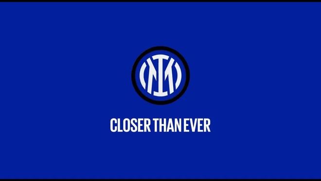 5万名民众齐聚现场，庆祝挪威队自98年以来首次晋级世界杯（5万球迷涌入现场，欢庆挪威队自1998年以来首度闯入世界杯决赛圈）