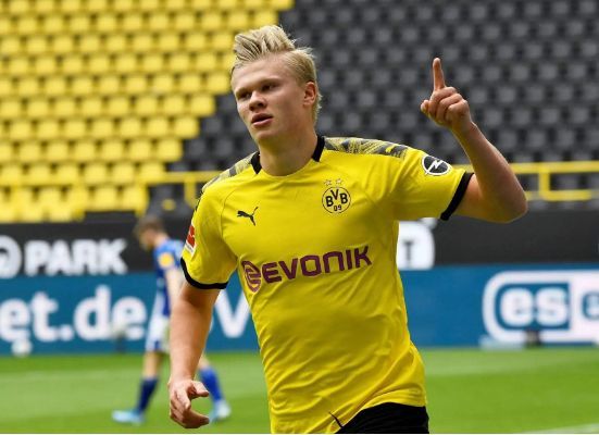 记者：职业联赛颁奖礼时隔6年恢复，拟于12月12日在上海举行（记者：职业联赛颁奖典礼将时隔六年重启，计划于12月12日在上海举办）