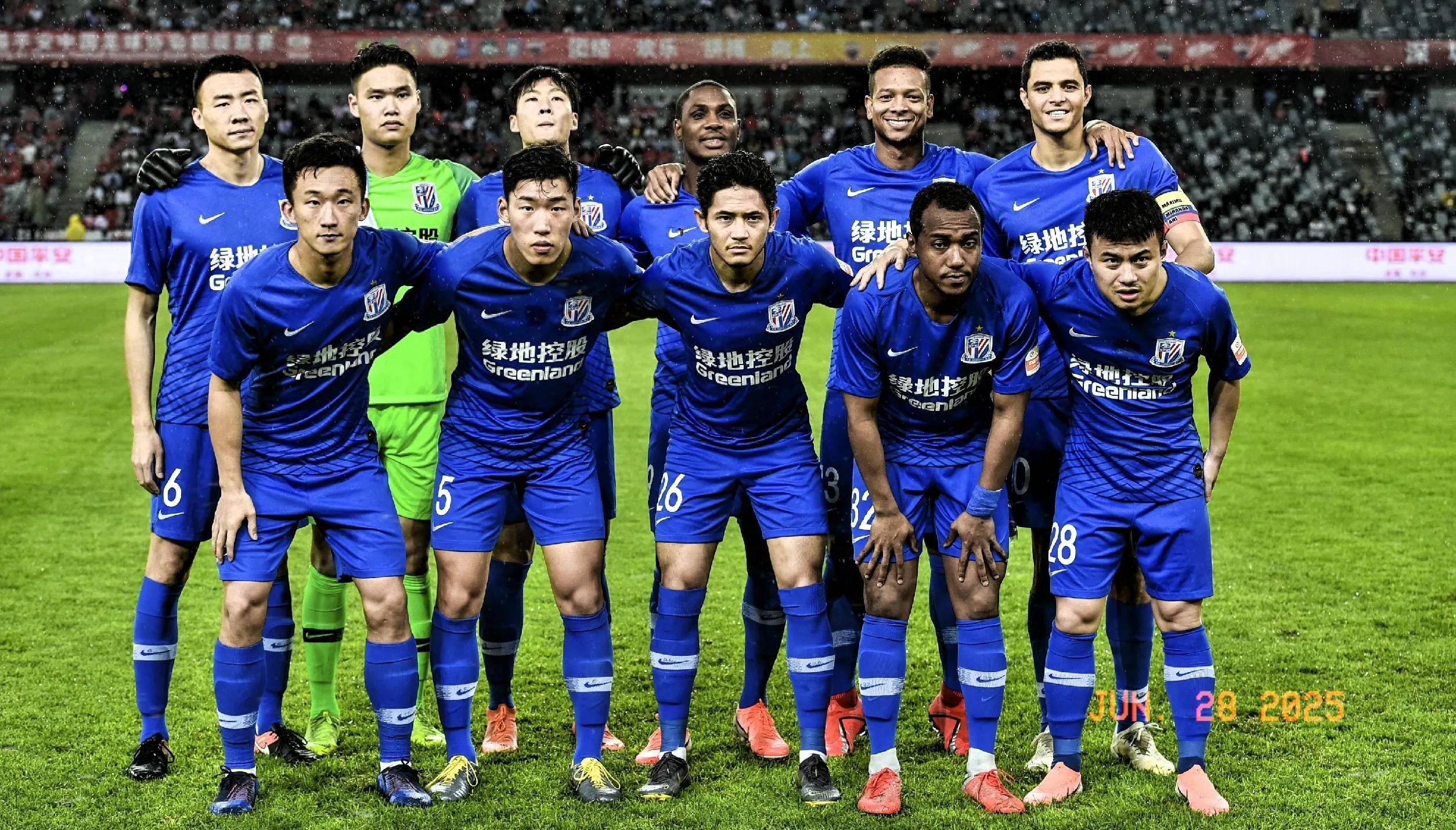 奎因五项基础数据均排在本届新秀前五，总助攻第一（奎因五大基础数据全部跻身本届新秀前五，助攻总数领跑）