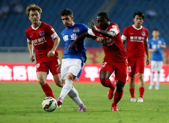 记者：杨皓宇随申花队出征亚冠广岛客场，李可因伤没有随队（杨皓宇随申花远征广岛亚冠客场，李可因伤缺席）