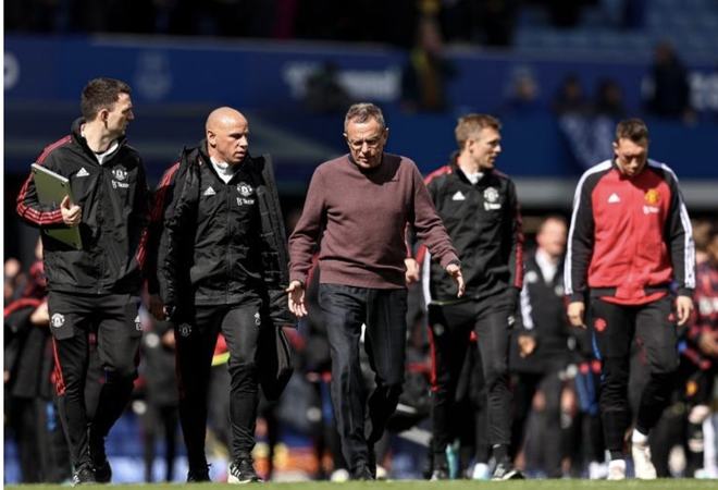 巴黎三人组联手轰进五球（巴黎三叉戟合力攻入五球）