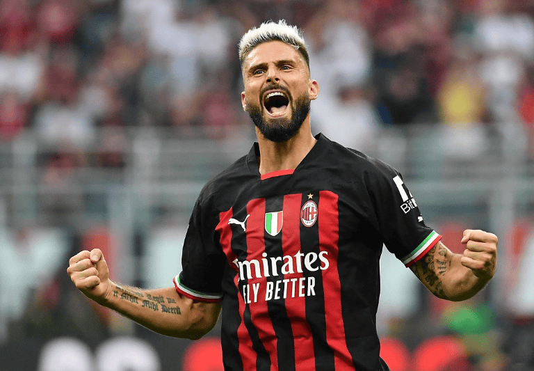 詹姆斯：亚当斯强的离谱，全队人加上教练组、安保才能卡住他（詹姆斯：亚当斯强到离谱，不把全队连同教练组和安保都拉上真拦不住）