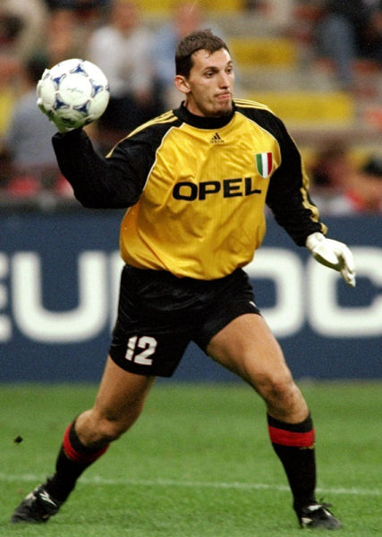 有消息了！iG官方：中单选手Rookie续约至2027年（iG官宣：中单Rookie与球队续约至2027年）