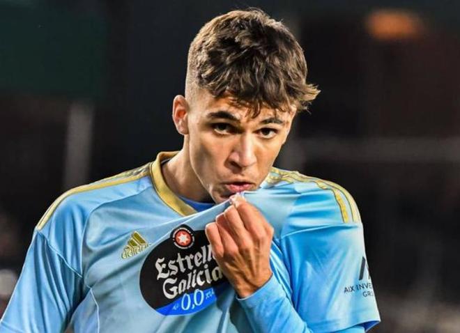 百分百命中砍14+7！徐昕打脸杜锋，赛后采访话里有话，还能回广东吗（14分7板全中！徐昕用表现回应杜锋，赛后言语耐人寻味，还能回归广东吗）