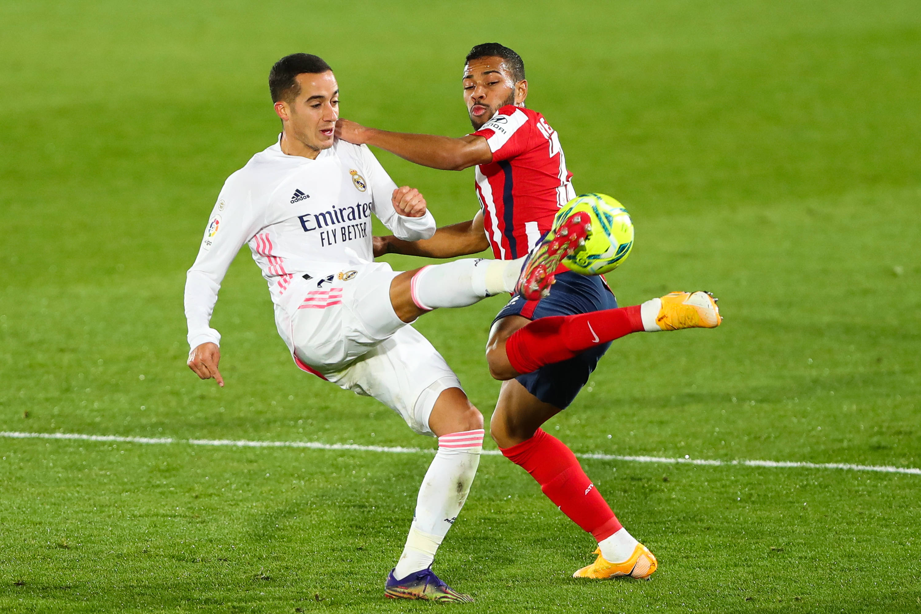 世体：巴萨12月前往秘鲁或摩洛哥踢友谊赛的计划已被排除（世体：巴萨已不考虑12月赴秘鲁或摩洛哥进行友谊赛）