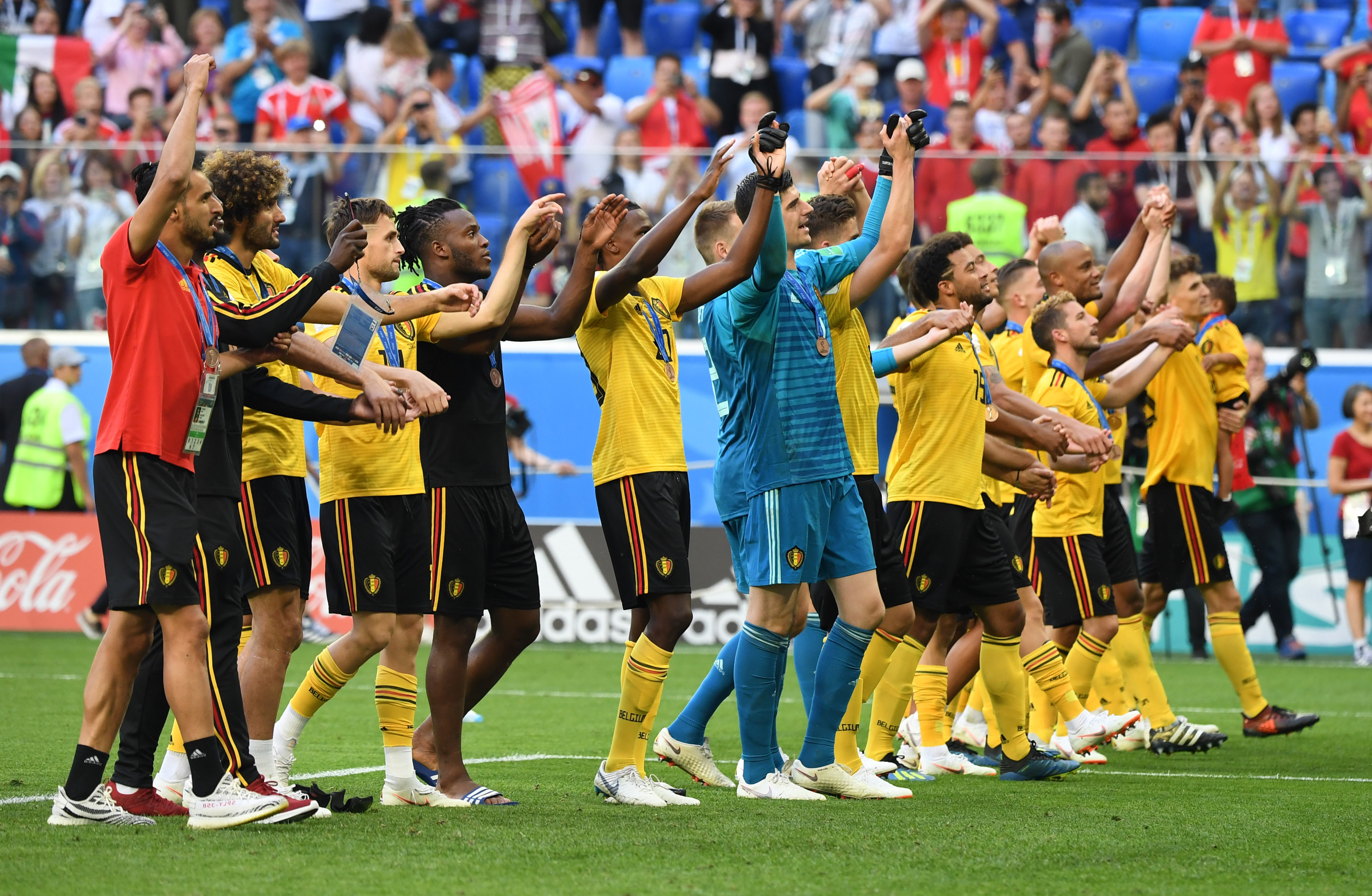 布达佩斯Major第二轮对阵：FaZe vs Spirit，巴西上演内战（布达佩斯Major次轮对决：FaZe碰面Spirit，巴西队内战打响）