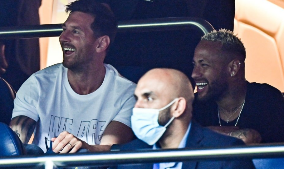 法媒：罗马已与切尔西就租借迪萨西展开谈判，球员愿意加盟（法媒：罗马与切尔西就迪萨西租借展开谈判，球员已表态愿意加盟）