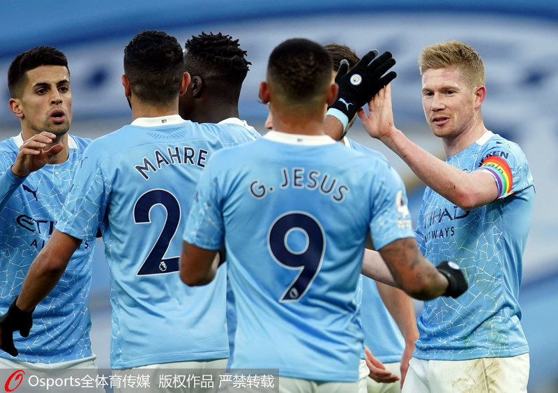 皇马维尼修斯关键进球锁定胜局（维尼修斯制胜球助皇马拿下三分）