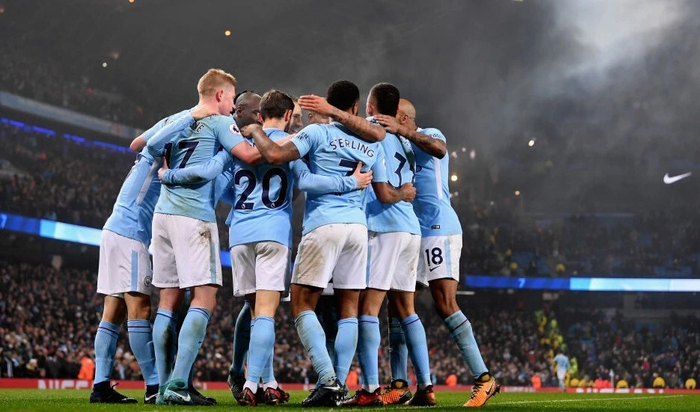 3C：退役三天前我和莱万说不想再为任何球队踢球，除非是巴萨（3C：退役前三天我告诉莱万：除非巴萨，否则不再为任何球队出场）